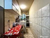Apartament 3 camere, etaj 3, 50 mp - zona Calea Sagului