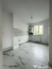 Apartament 2 Camere, 48 mp utili, semidecomandat, Etaj 3, Li 