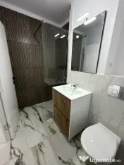 Apartament 2 Camere, 48 mp utili, semidecomandat, Etaj 3, Li 