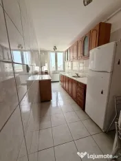Apartament spatios 3 camere, decomandat- zona Dacia 