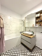 Apartament cu 3 camere, 71mp, etaj 15 - XCity Towers Toronta 