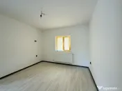 Duplex despartit prin camera tehnica, 3 camere - Beregsau Ma