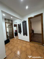 Apartament 3 camere, decomandat, 53 mp - zona Lipovei 