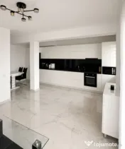 Apartament modern cu grădină proprie de 100 mp și acces l 