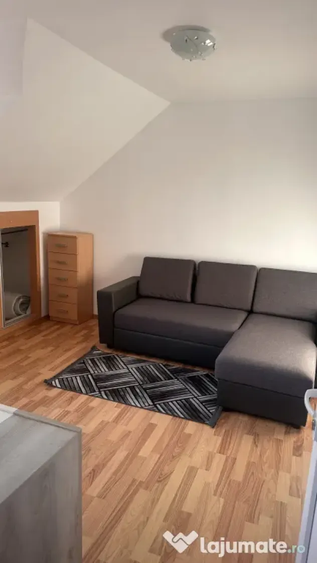 Apartament 2 camere decomandat