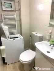 Închiriez apartament cu 2 camere în centrul civic Brașov