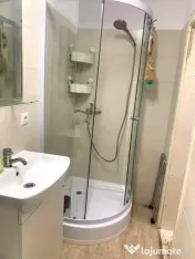 Închiriez apartament cu 2 camere în centrul civic Brașov