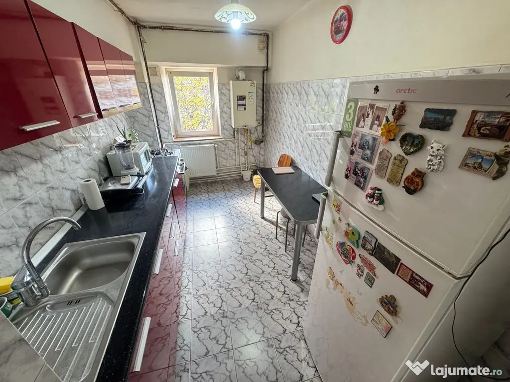 Apartament 2 camere decomandat zona Dacia cu Centrală proprie si Boxă - Constanta (Constanta)