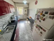 Apartament 2 camere decomandat zona Dacia cu Centrală proprie si Boxă 