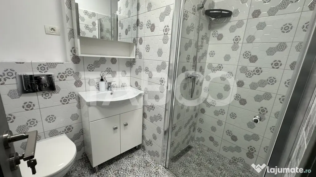 Apartament 2 camere modern bloc cu lift parcare zona Piata C - Sibiu (Sibiu)