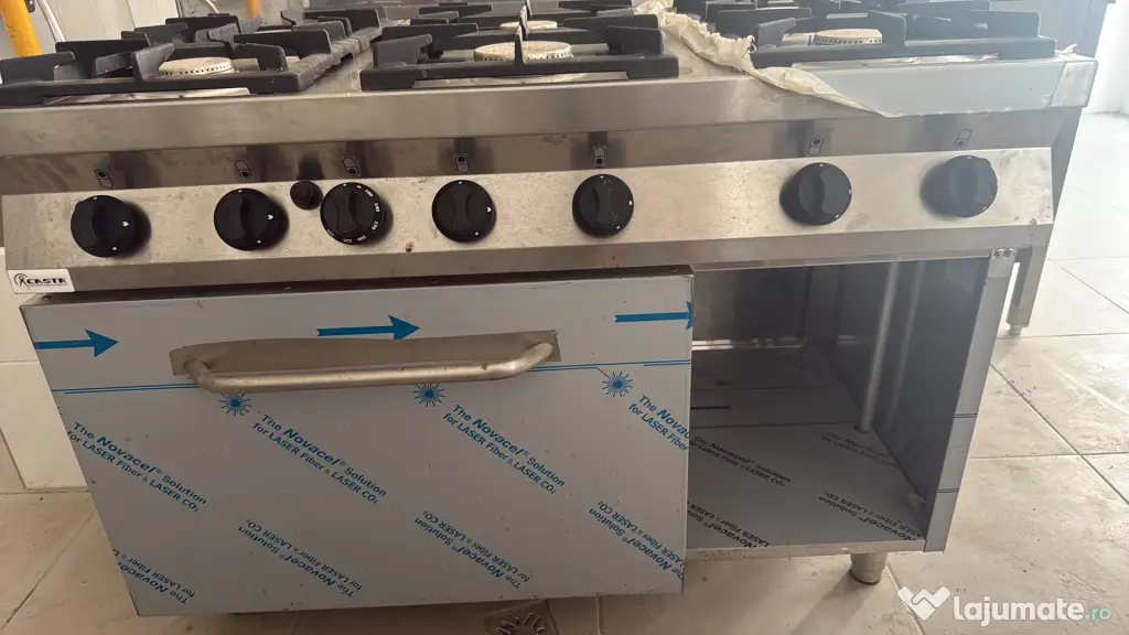 Se vinde aragaz profesional marca Casta