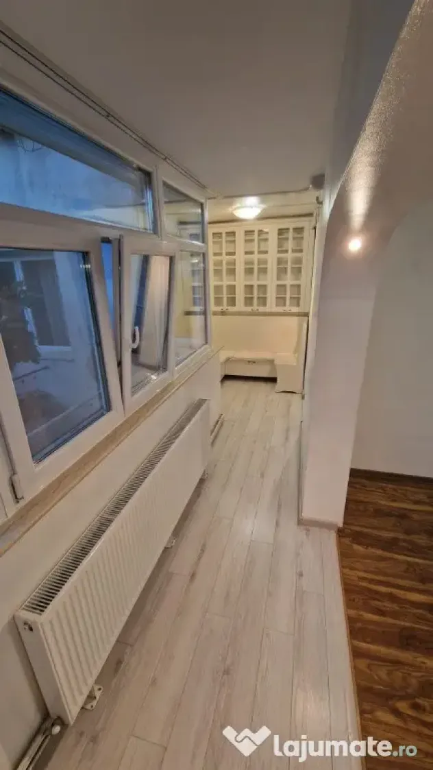 Vând apartament 3 camere, decomandat, in Iasi, str.Vamasoaia, utilat - Iasi (Iasi)