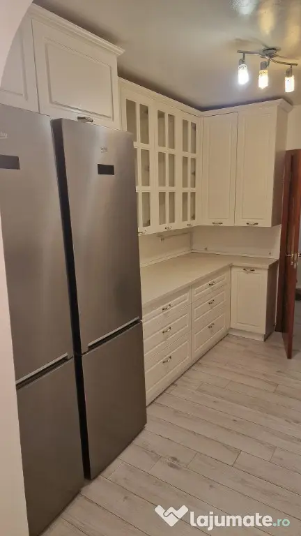 Vând apartament 3 camere, decomandat, in Iasi, str.Vamasoaia, utilat - Iasi (Iasi)