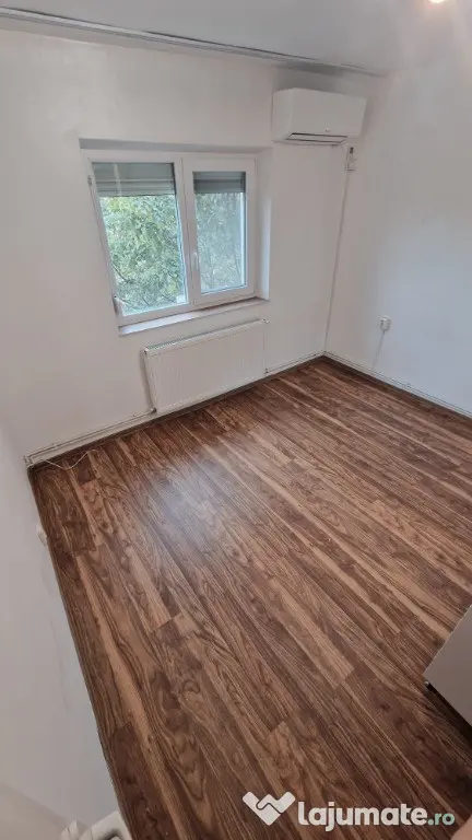 Vând apartament 3 camere, decomandat, in Iasi, str.Vamasoaia, utilat - Iasi (Iasi)