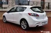 Mazda 3 motor 1.6 benzina 105 CP an 2011 alb metalizat 