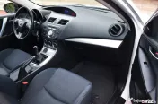 Mazda 3 motor 1.6 benzina 105 CP an 2011 alb metalizat 