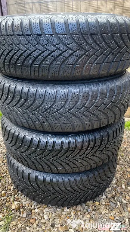 4 Cauciucuri de iarna Semperit 185.65r15 + jante pt Gama DACIA - Iasi (Iasi)