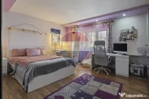Apartament cu 4 camere de vânzare în zona Sebastian