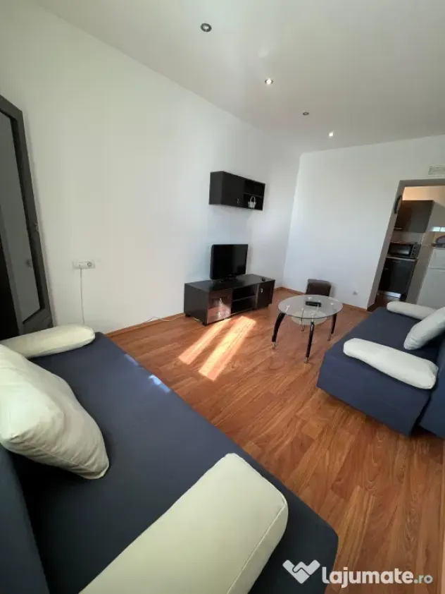 Apartament două camere de închiriat