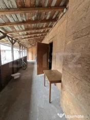Casă din cărămidă, renovată integral, cu gospodărie î 