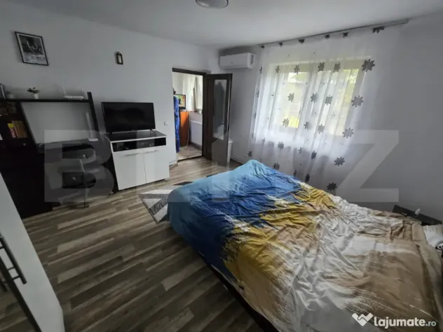 Casă din cărămidă, renovată integral, cu gospodărie î - Cornatelu (Dambovita)