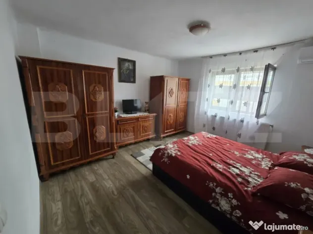 Casă din cărămidă, renovată integral, cu gospodărie î - Cornatelu (Dambovita)