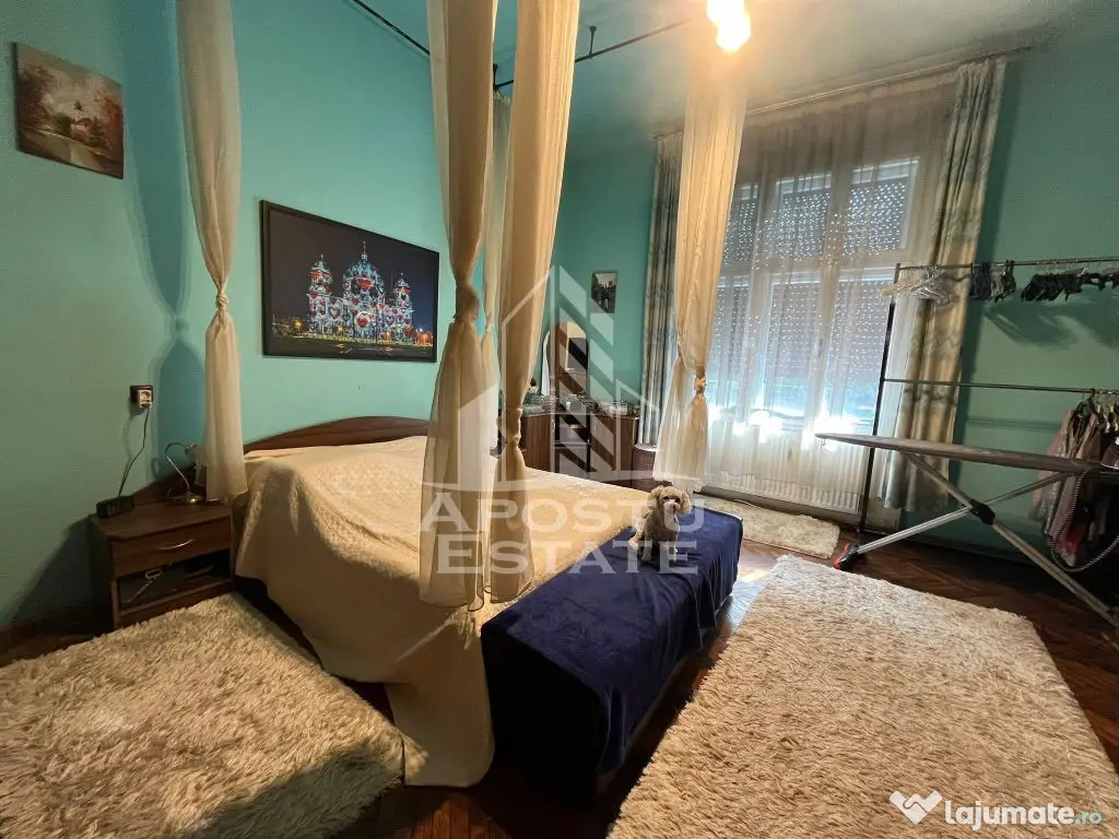 Casa individuala 7 camere, 3 bai, garaj, teren 1129 mp, zona Iosefin - Timisoara (Timis)