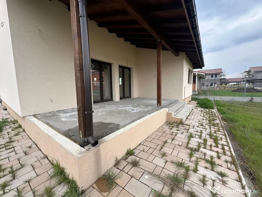 Casa individuala | Parter + Etaj | Toate utilitatile | Sacal - Sacalaz (Timis)