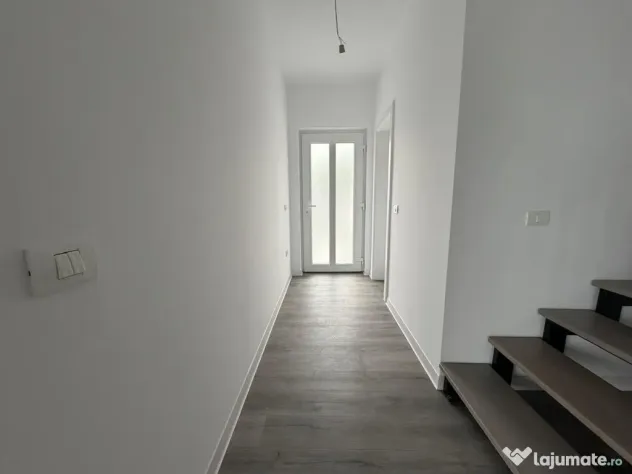 Duplex | 4 camere | Asfalt | Finisaje premium | Curte genero - Utvin (Timis)