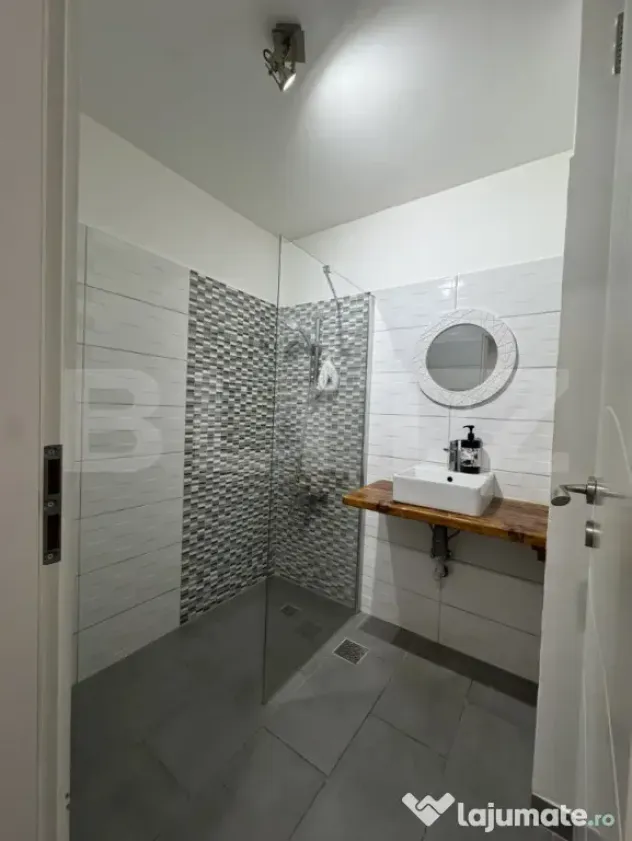 Garsoniera decomandată 38 mp, zona Amaradia - Craiova (Dolj)