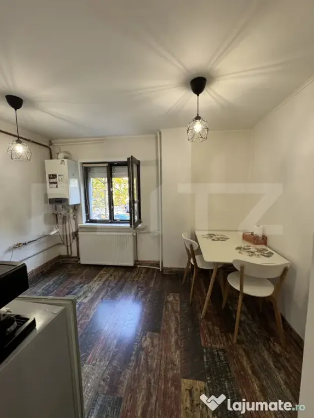 Garsoniera decomandată 38 mp, zona Amaradia - Craiova (Dolj)