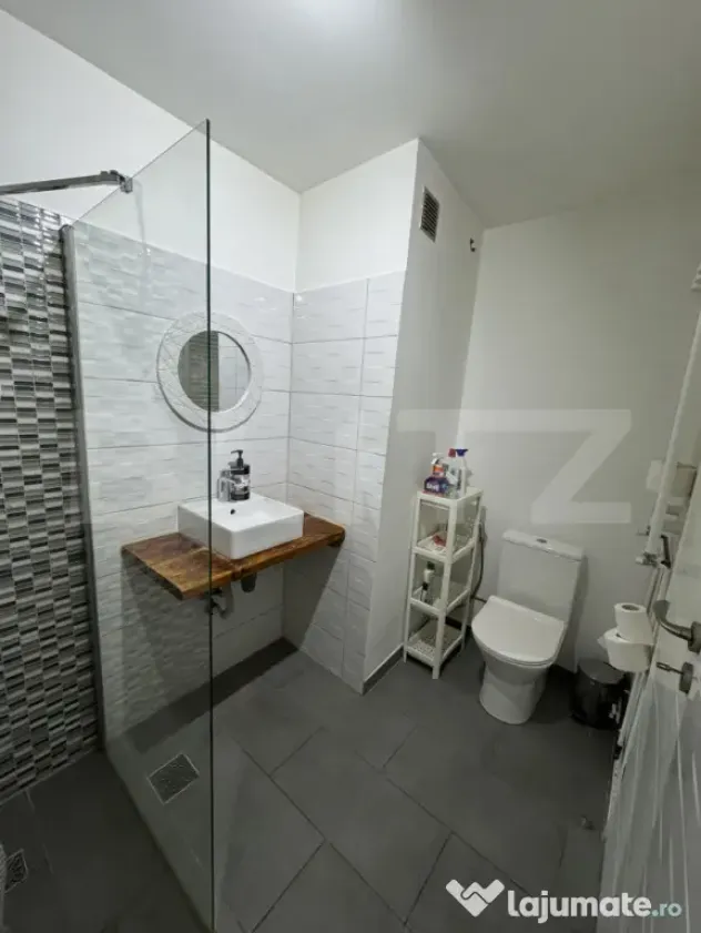 Garsoniera decomandată 38 mp, zona Amaradia - Craiova (Dolj)
