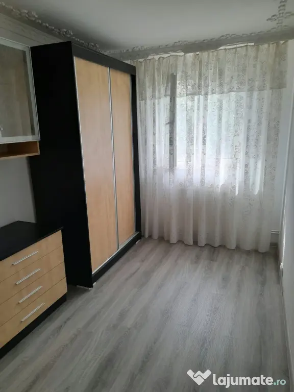 Apartament de inchiriat 3 camere Central