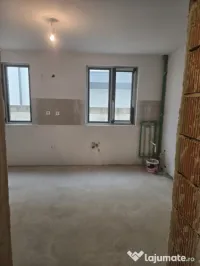 Casa de vanzare , 4 camere, 150 mp, pret 190000, Baicoi 
