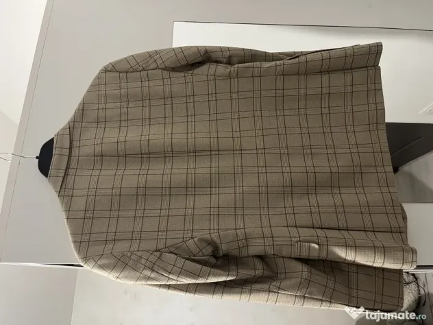Vand sacou costum