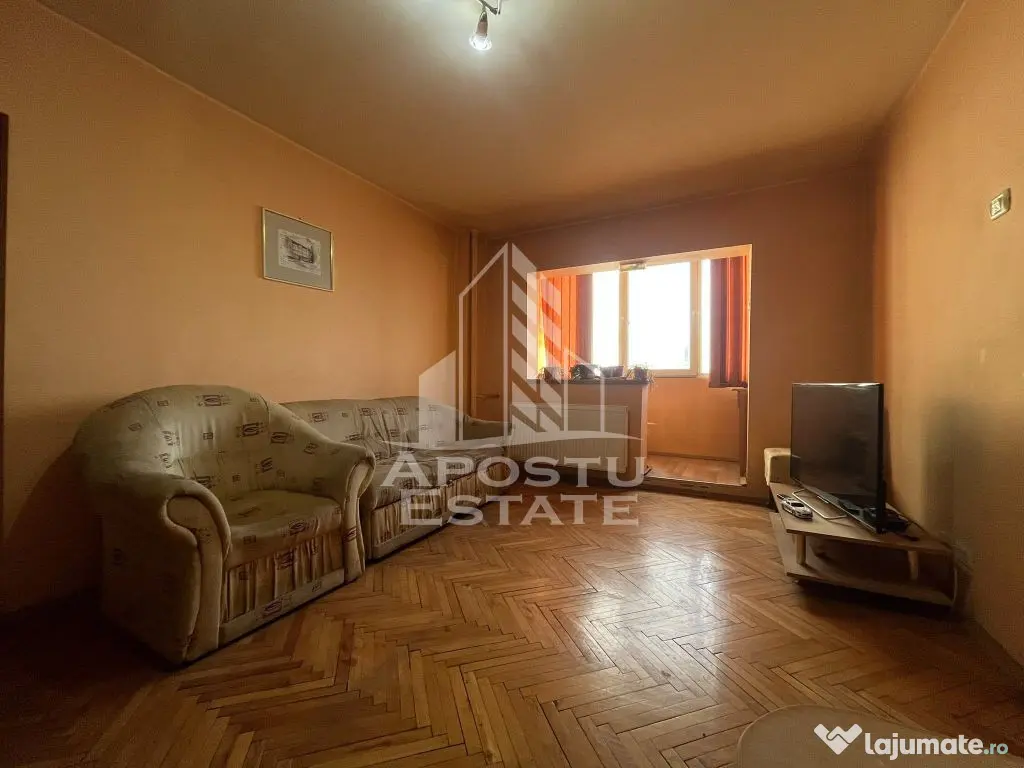 Apartament 4 camere, Malul Muresului - Arad (Arad)