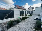 Casa individuala la cheie cu 4 camere 3 bai si teren 280 mp 