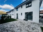 Casa individuala la cheie cu 4 camere 3 bai si teren 280 mp 