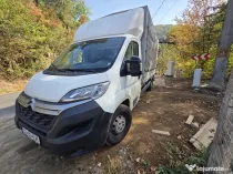 Camioneta Citroen Jumper cu prelată si lift