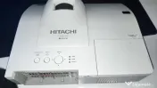 Video proiector hitachi 