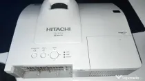 Video proiector hitachi