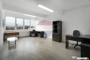Hală de închiriat Brașov cu birouri, 240 kW și platformă betonată