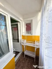 Garsonieră decomandată, 28 mp, balcon închis – Reghin
