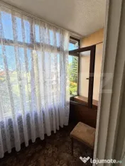 Garsonieră decomandată, 28 mp, balcon închis – Reghin
