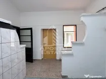 Casa individuala de vanzare pe parter Girocului