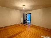 Casa individuala de vanzare pe parter Girocului