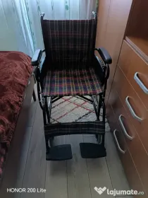 Scaun pliabil nou, cu roti