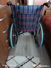 Scaun pliabil nou, cu roti 