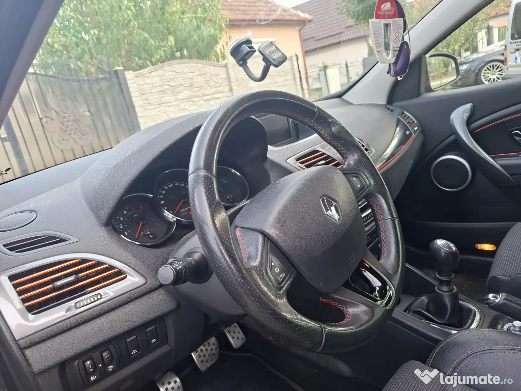 Vând Renault Megane 3 gt line 1.5 dci