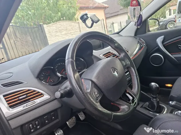Vând Renault Megane 3 gt line 1.5 dci